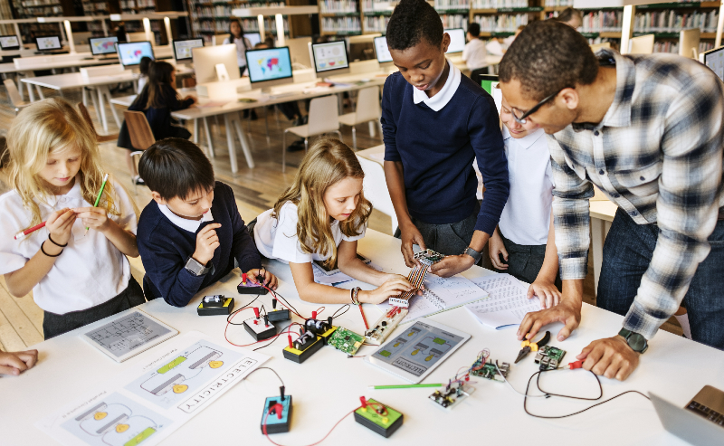 4 Ways Next Generation Science Standards Positively Impact Science Education